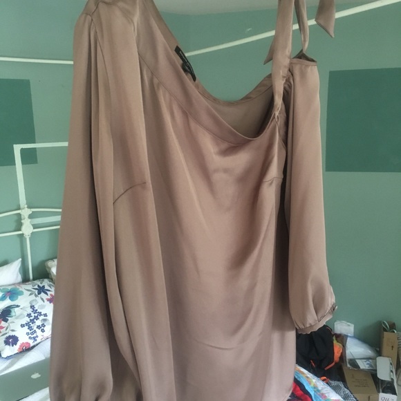 Banana Republic blouse - Picture 1 of 4